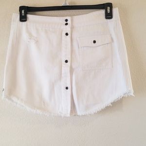 ❣White Mini Button Front Denim Skirt❣